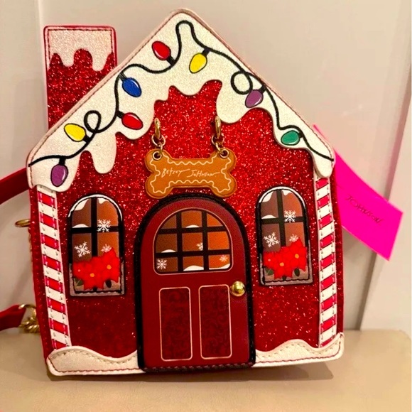 Betsey Johnson Handbags - Betsey Johnson Christmas Gingerbread House Crossbody Hand Holiday Bag NWT